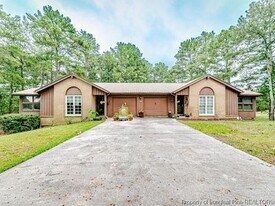 5627 Quail Ridge Dr, Unit Apt1 in Sanford, NC - Building Photo