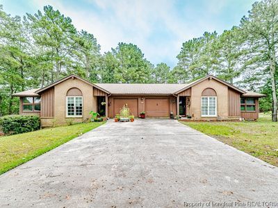 5627 Quail Ridge Dr, Unit Apt1 in Sanford, NC - Foto de edificio