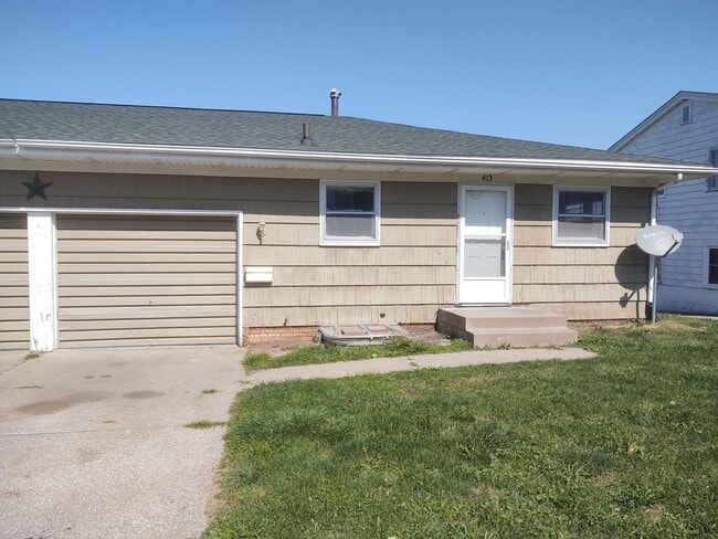 413-415 11th Ave W in Milan, IL - Building Photo - Building Photo