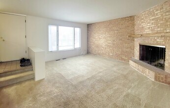 712 Concord Ln in Barrington, IL - Building Photo - Building Photo