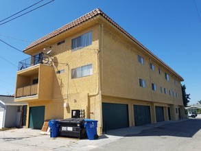 723 W 11th St in San Pedro, CA - Building Photo - Primary Photo