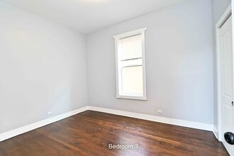 2858 S St Louis Ave in Chicago, IL - Building Photo - Building Photo