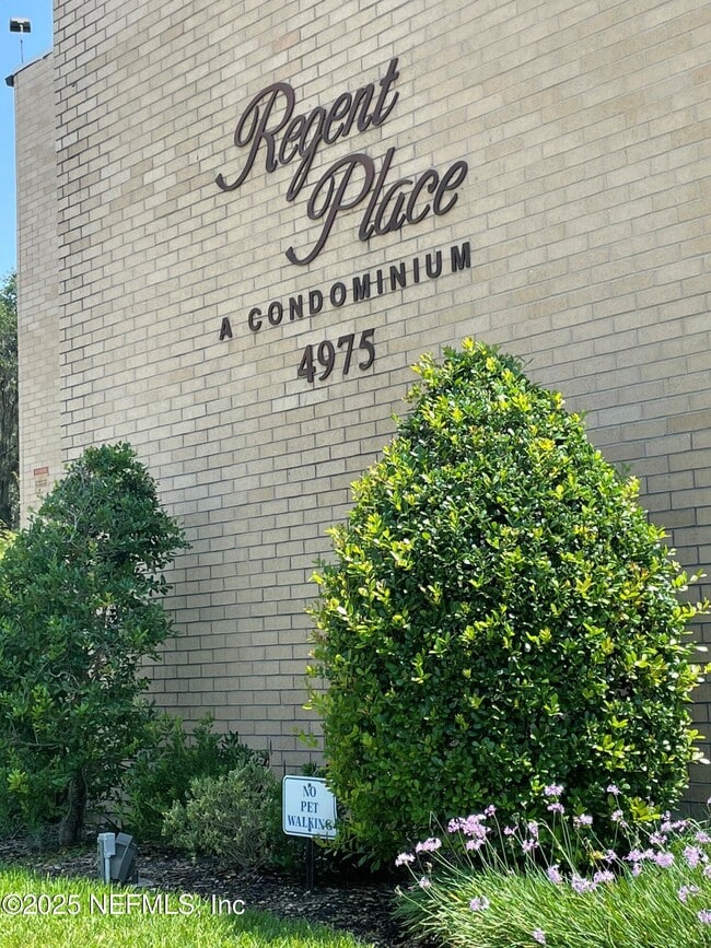 property at 4975 San Jose Blvd