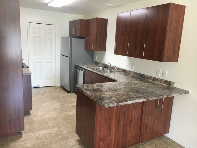 1073 N Erie Ave, Unit 1073