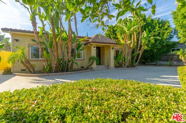 5181 Densmore Ave in Los Angeles, CA - Building Photo - Building Photo