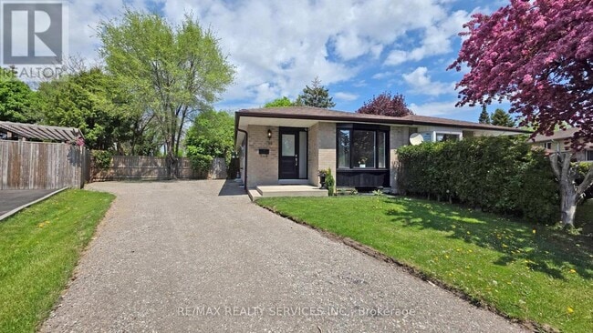 property at 55 Greenwood Crescent