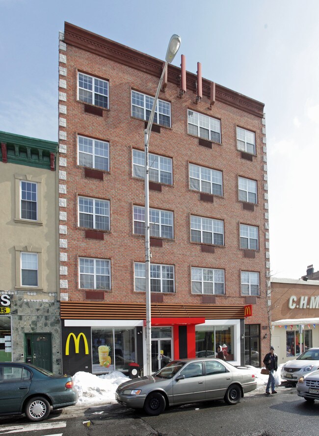 260 Central Ave
