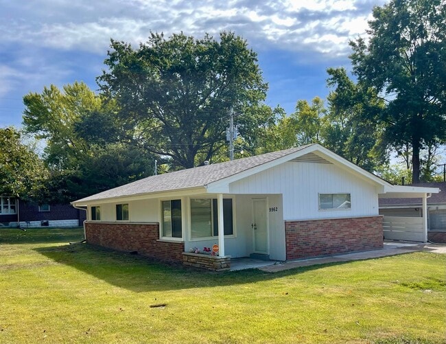 property at 9962 Duke Dr