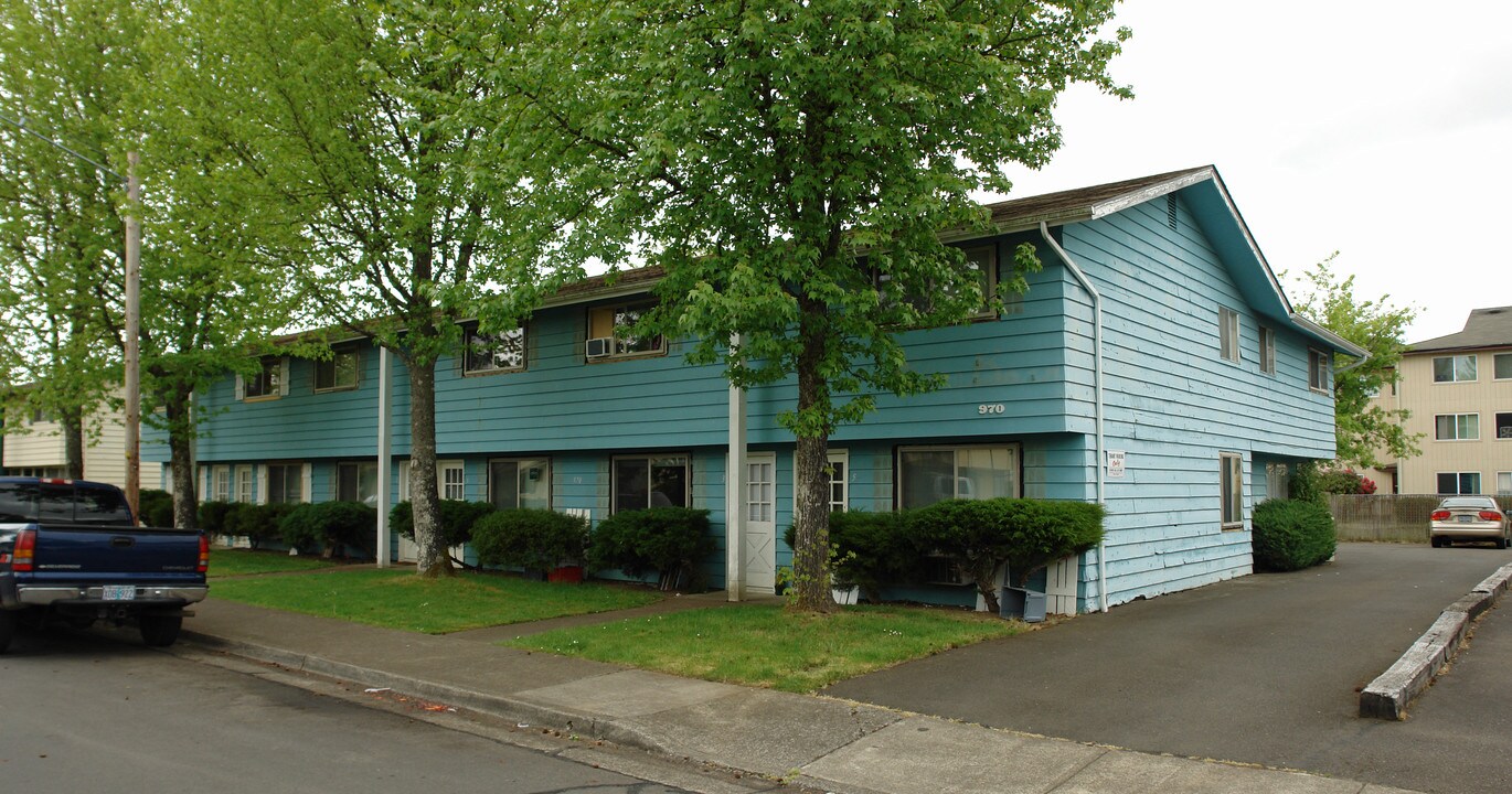 970 NW Hobart Ave in Corvallis, OR - Building Photo