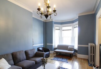 210 Old Colony Ave, Unit 196 in Boston, MA - Building Photo - Building Photo