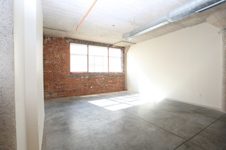 1818 Washington Ave in St. Louis, MO - Building Photo - Interior Photo