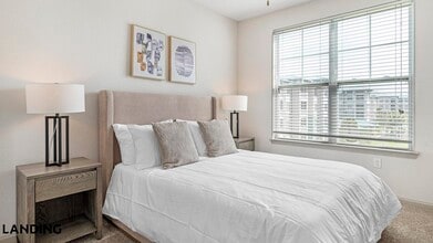 660 Yorktown St, Unit 3125 in Dallas, TX - Foto de edificio - Building Photo