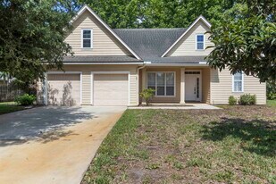 289 N Churchill Dr in St. Augustine, FL - Building Photo