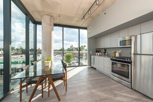 2794 W Belden Ave in Chicago, IL - Building Photo