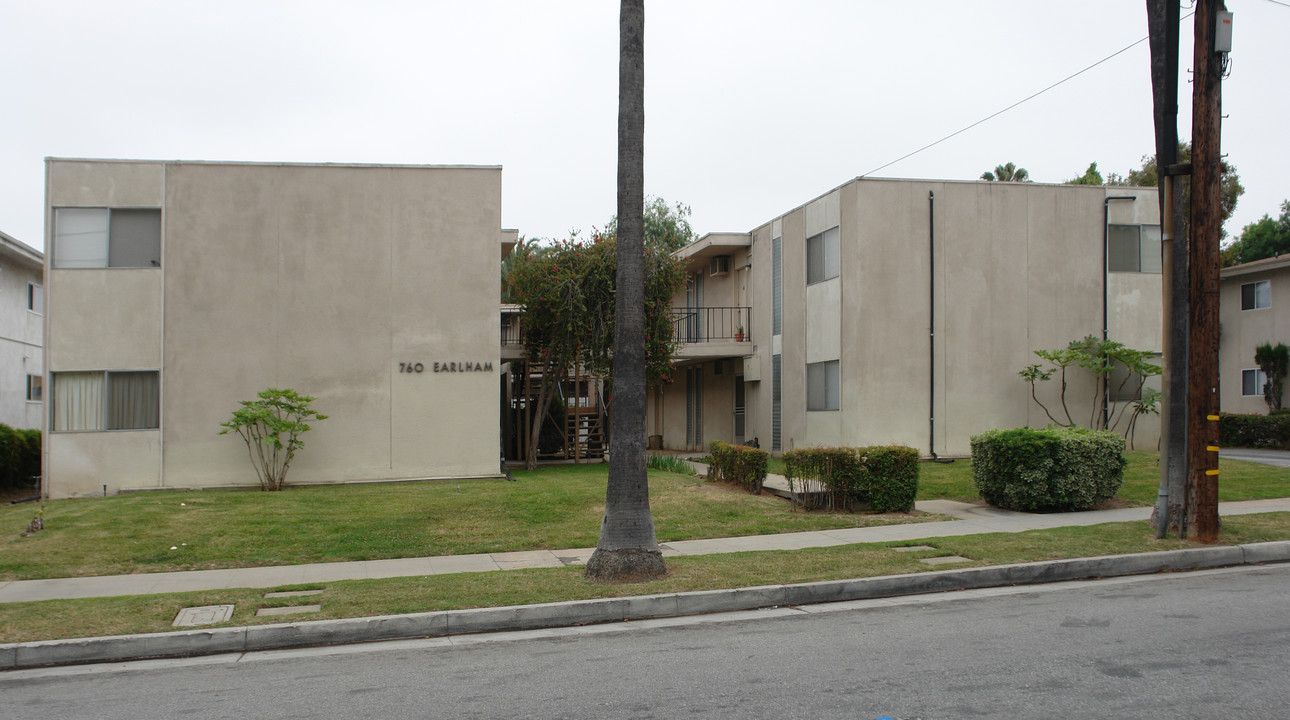 760 Earlham St in Pasadena, CA - Building Photo