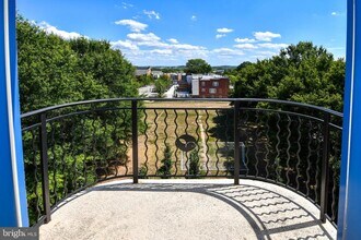 401 13th St NE in Washington, DC - Building Photo - Building Photo
