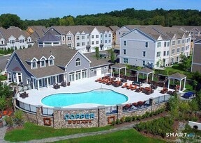 502 Copper Square Dr in Bethel, CT - Building Photo