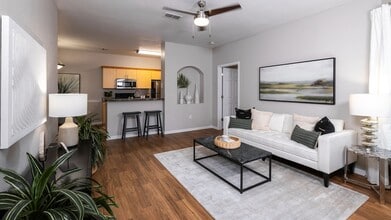 Lakes of Tuscana in Port Charlotte, FL - Building Photo - Building Photo