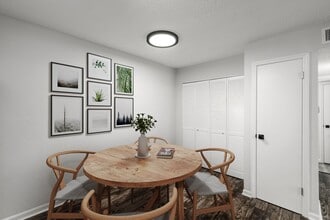 Hazelwood Forest Apartments in Hazelwood, MO - Foto de edificio - Building Photo