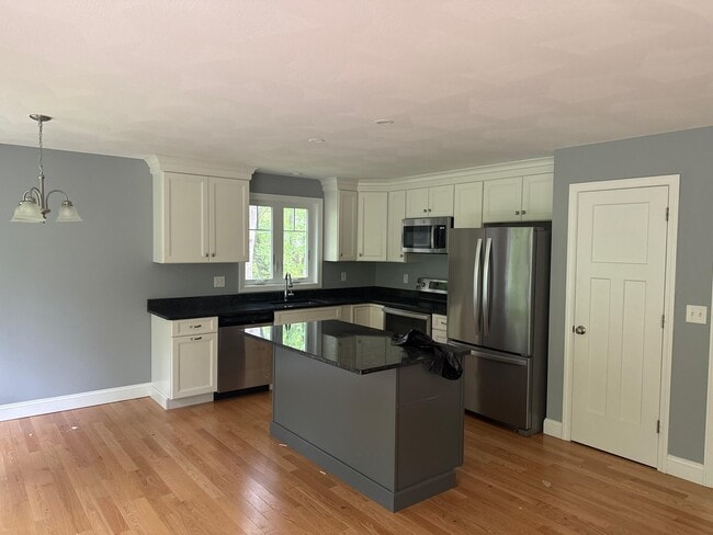 86 Chandler St in Boscawen, NH - Building Photo - Building Photo