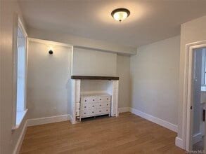 194 Lander St in Newburgh, NY - Building Photo - Building Photo