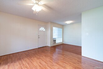 94-1359-1359 Kulewa Loop in Waipahu, HI - Building Photo - Building Photo