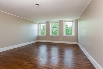 394 Riverway in Boston, MA - Building Photo - Building Photo