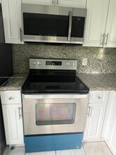 3753 SW 26th Terrace in Miami, FL - Building Photo - Building Photo