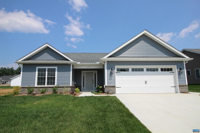 179 Langley Dr in Waynesboro, VA - Building Photo - Building Photo