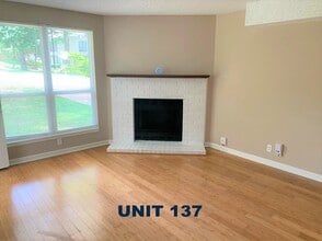 137 Colemont Dr in Nashville, TN - Building Photo - Building Photo