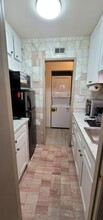 20933 Blythe St, Unit JDU in Canoga Park, CA - Building Photo - Building Photo