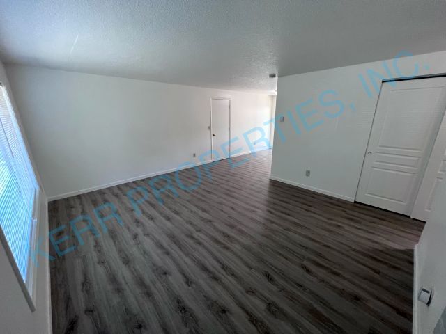 29 SE 134th Pl in Portland, OR - Building Photo - Building Photo