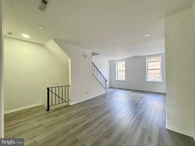 property at 1136 Mt Vernon St