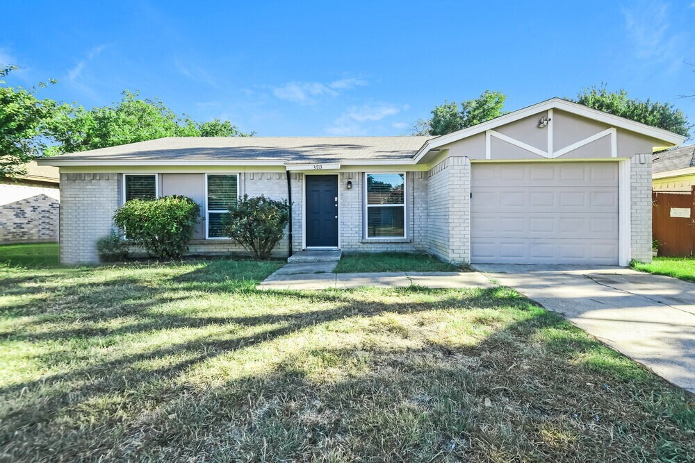 3713 Arnold Dr in Fort Worth, TX - Foto de edificio