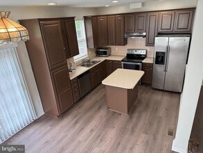 9301 Owings Choice Ct in Owings Mills, MD - Building Photo - Building Photo