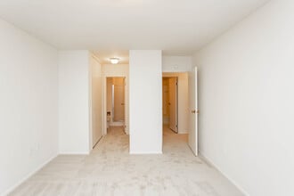 Maxon Towers in Squirrel Hill, PA - Building Photo - Interior Photo