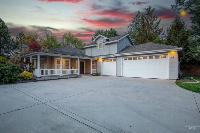 property at 66 W Colchester Dr