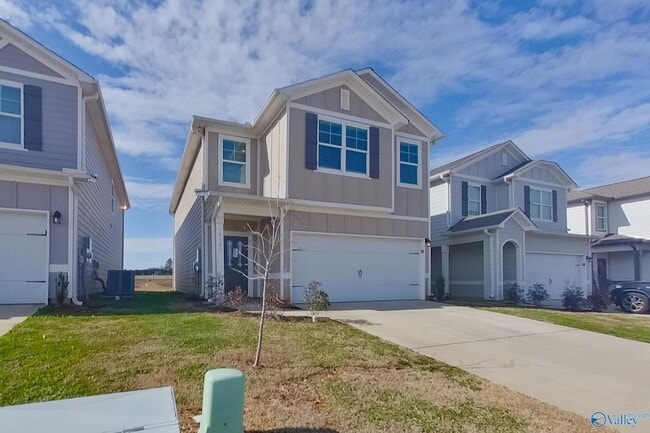 6107 Stonewater Ct in Huntsville, AL - Foto de edificio - Building Photo