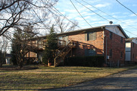 2727 Riedling Dr in Louisville, KY - Foto de edificio - Building Photo