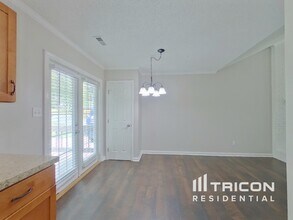 10521 N Canyon Rd in Charlotte, NC - Building Photo - Building Photo