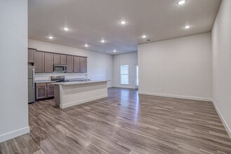855 S Hemlock St, Unit 815 in Gardner, KS - Building Photo - Building Photo