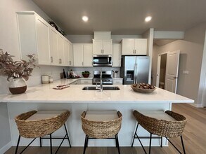 6588 SE Nasha St in Hillsboro, OR - Building Photo - Building Photo