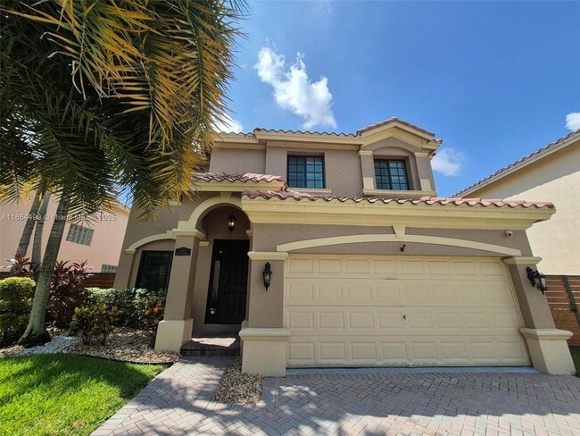 2001 NW 99th Terrace in Pembroke Pines, FL - Building Photo - Building Photo
