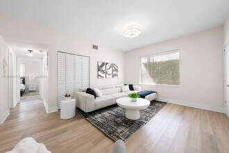 1471 Lincoln Terrace in Miami Beach, FL - Building Photo - Building Photo