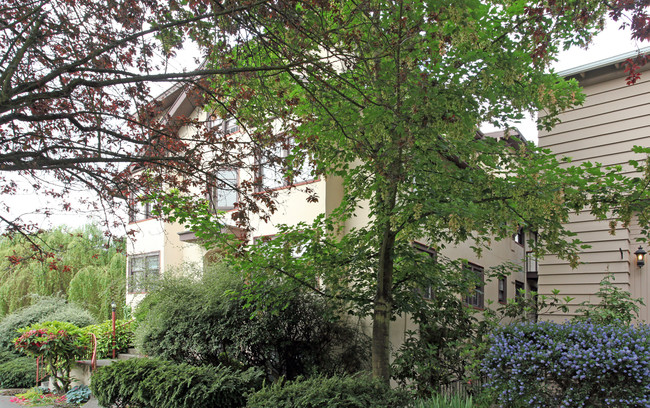 Beverly Apartments in Tacoma, WA - Building Photo - Building Photo