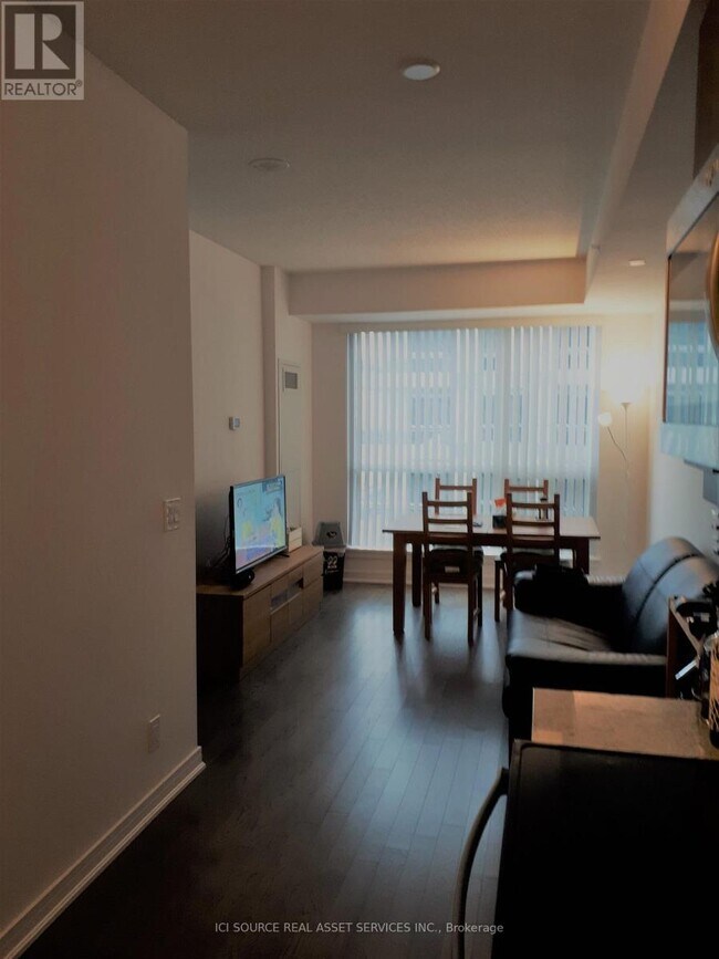 9205-9205 Yonge St