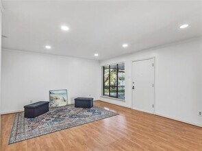 11116 Valleydale Dr in Dallas, TX - Building Photo - Building Photo