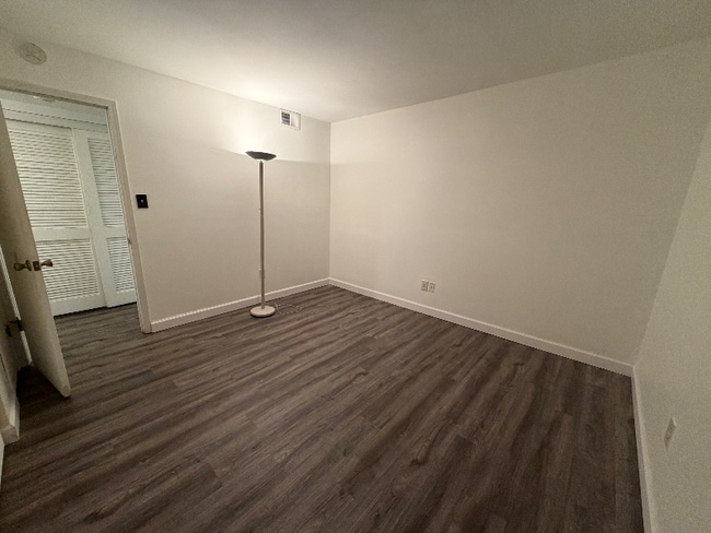 1231 Creve Coeur Crossing Ln in Chesterfield, MO - Foto de edificio - Building Photo