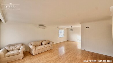 232 Lawrence Av W in Toronto, ON - Building Photo - Building Photo