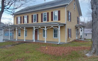 2767 US-6 in Slate Hill, NY - Building Photo